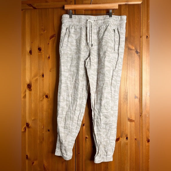 Athleta Cabo Tide Linen Jogger Pants Women’s 12 Natural Tan Lightweight Summer - Picture 3 of 10